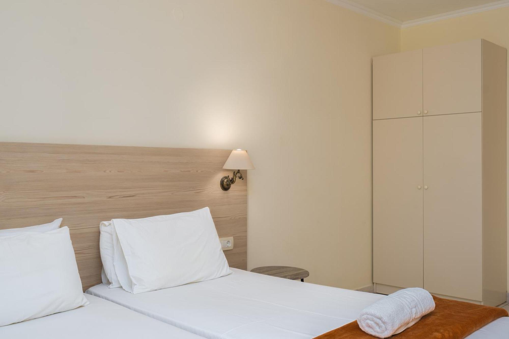 تسيليفي Manousis Aparthotel المظهر الخارجي الصورة